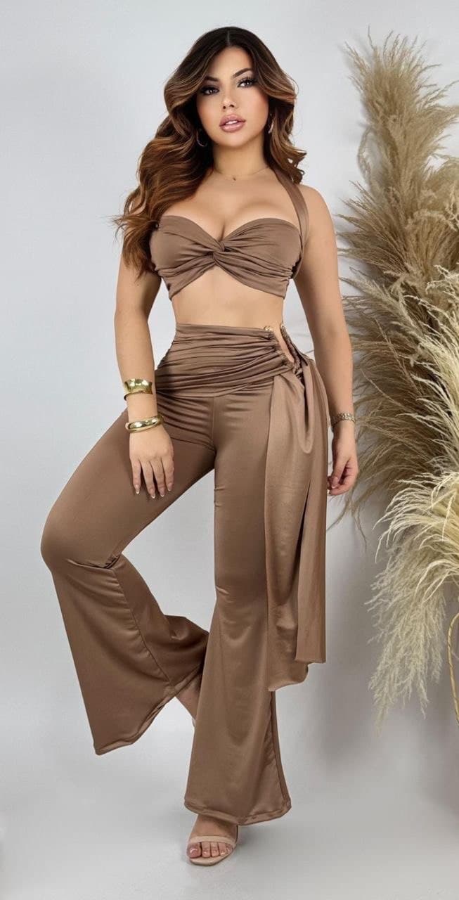  Conjunto pantalón y top LEVELUP