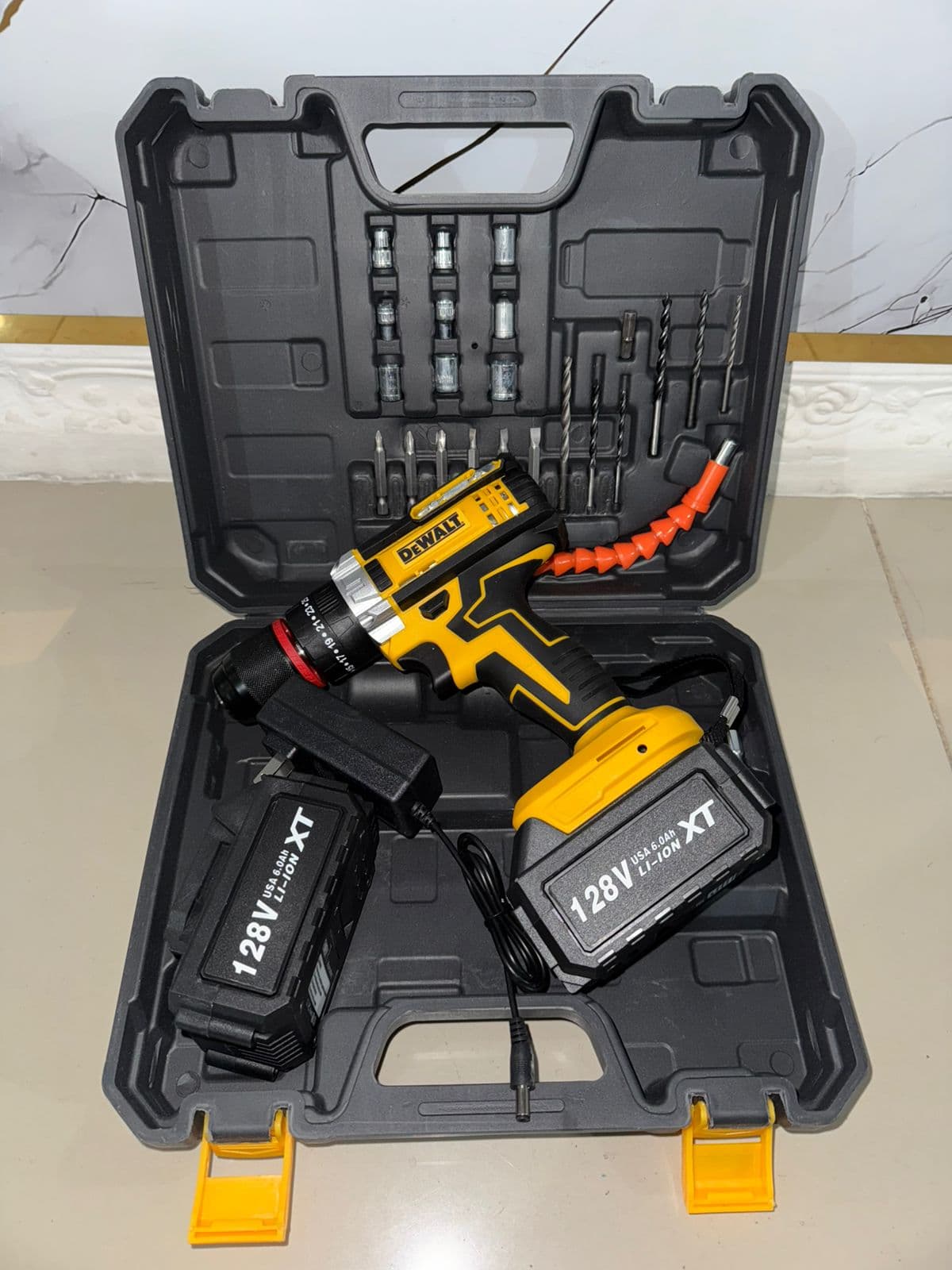 Taladro Percutor Dewalt 128v 1/2"