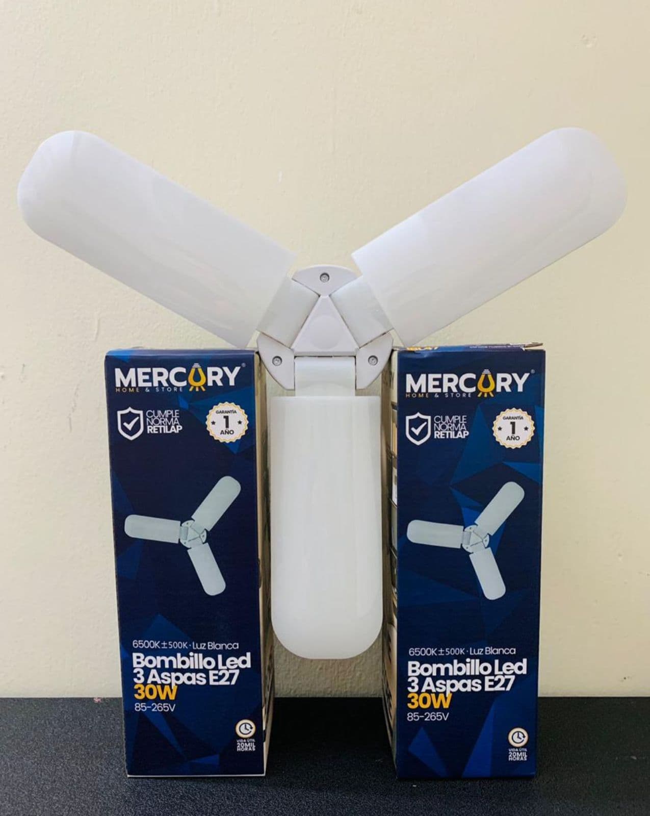 Bombillo ahorrador 3 aspas x 30w marca mercury