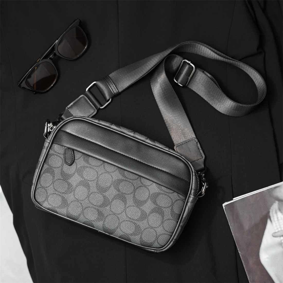  BOLSO COACH – DISEÑO, ELEGANCIA Y FUNCIONALIDAD 