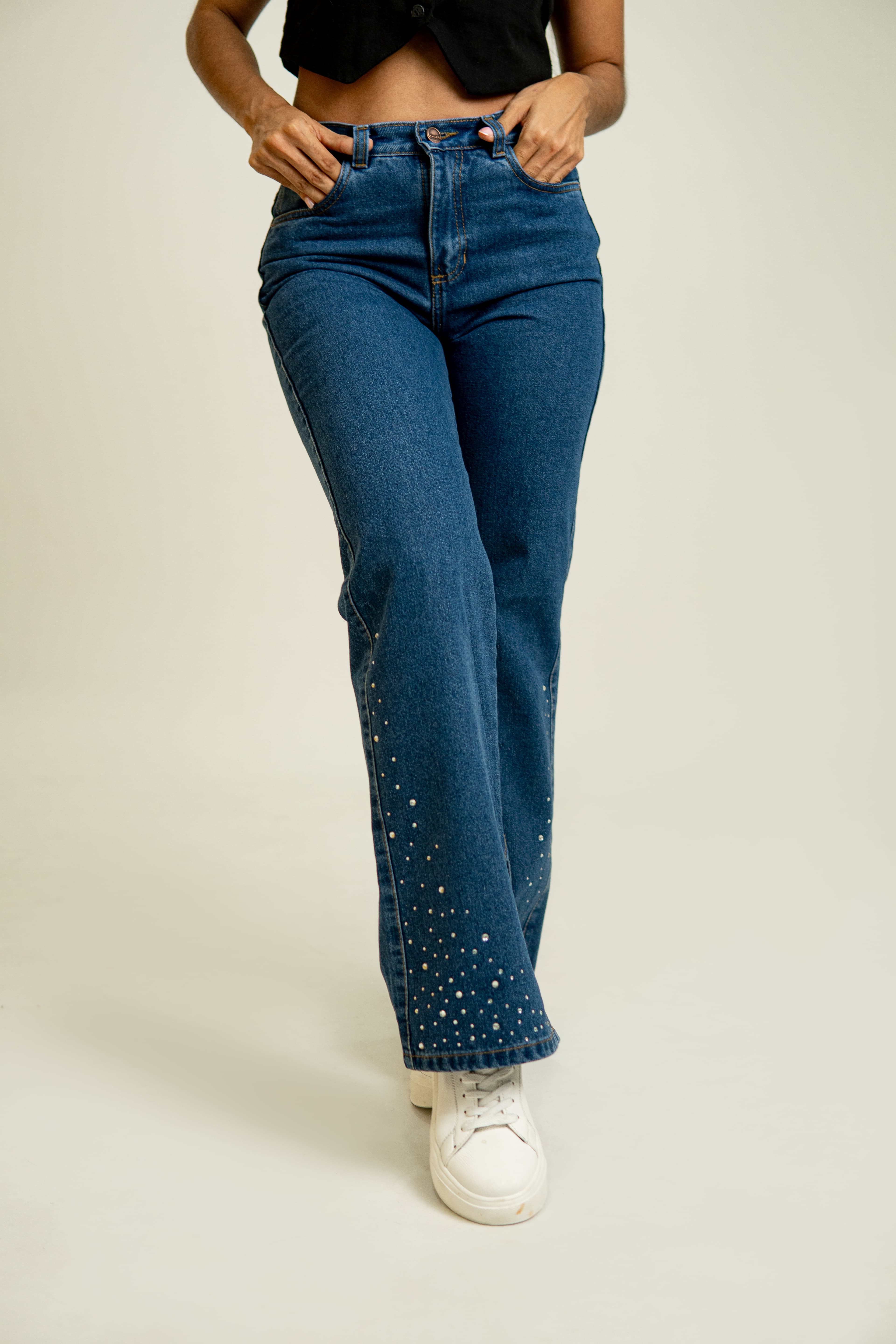 Jean Straight leg, aplique piedras