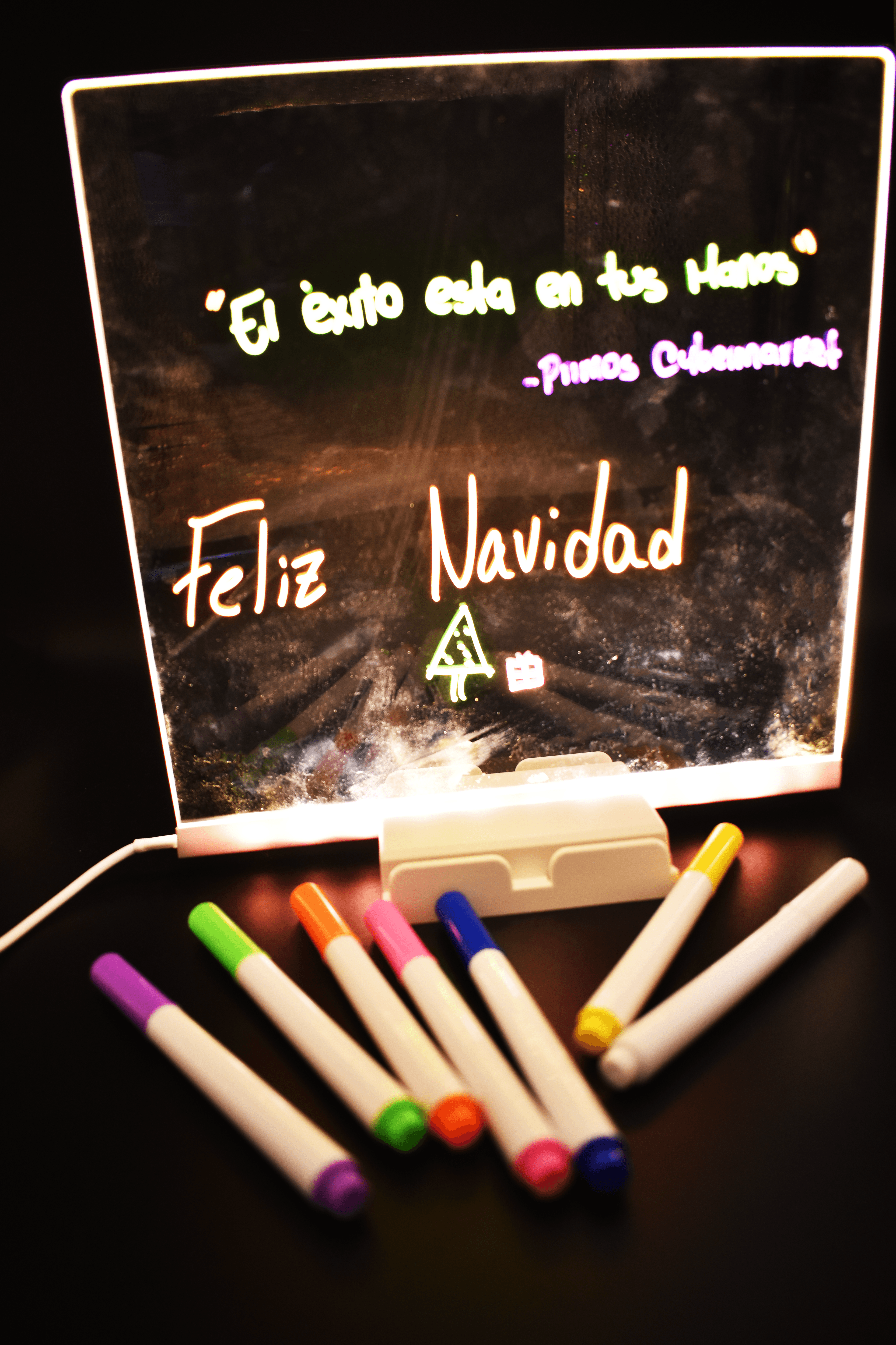 Tablero magico Acrilico + 7 Marcadores