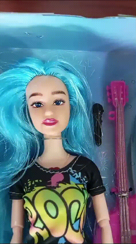MUÑECA BARBIE KAROLG PEQUEÑA