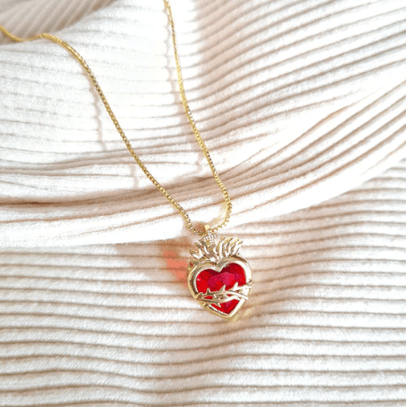 Collar sagrado corazon de jesus con caja
