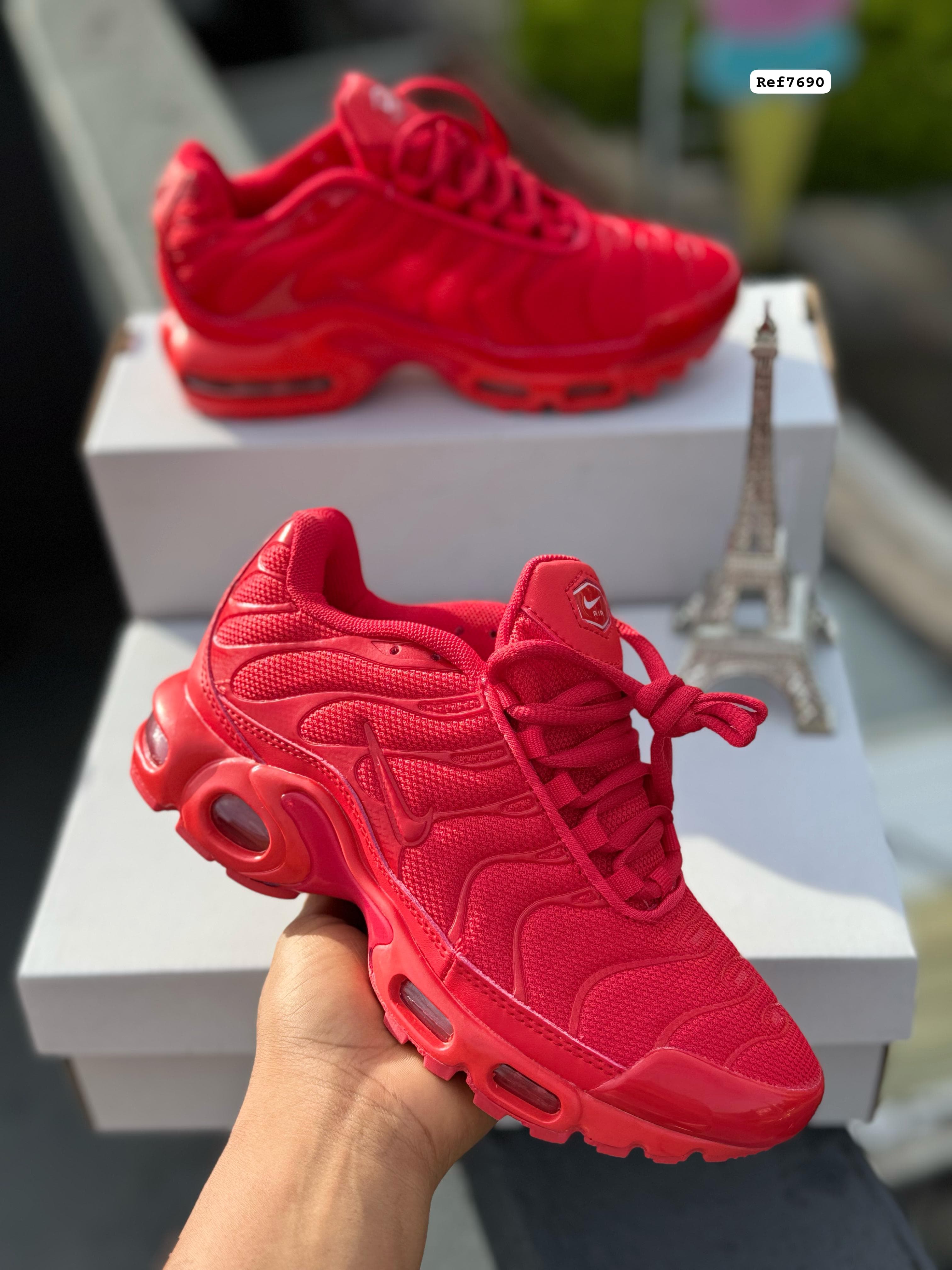 Nike TN ref 46 dama importado 2