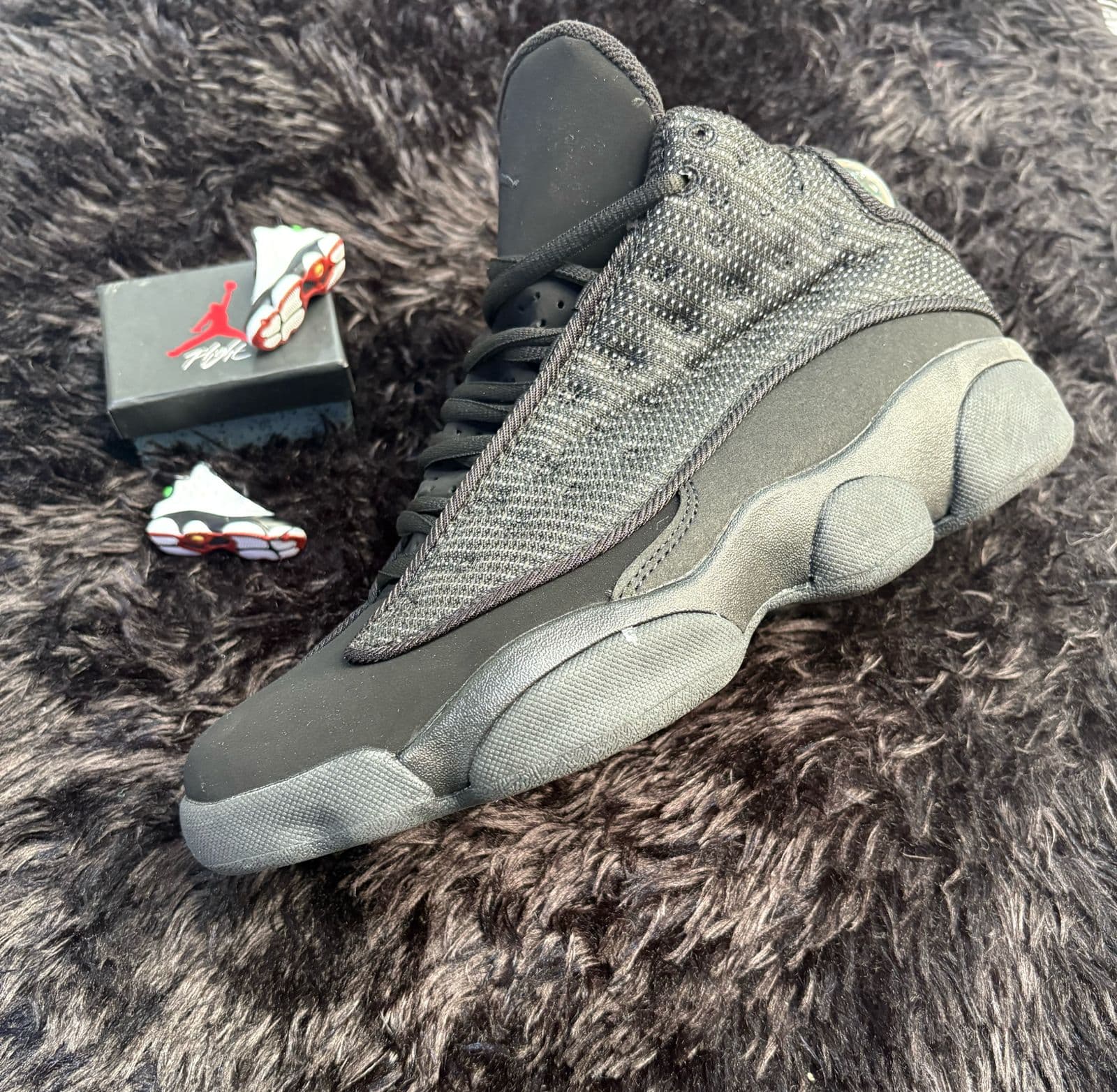 JORDAN RETRO 13 Negro Hombre