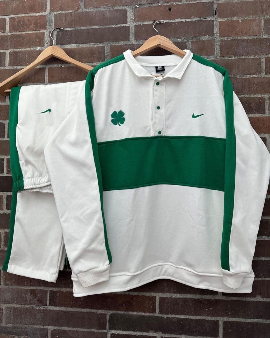 Conjunto caballero trébol