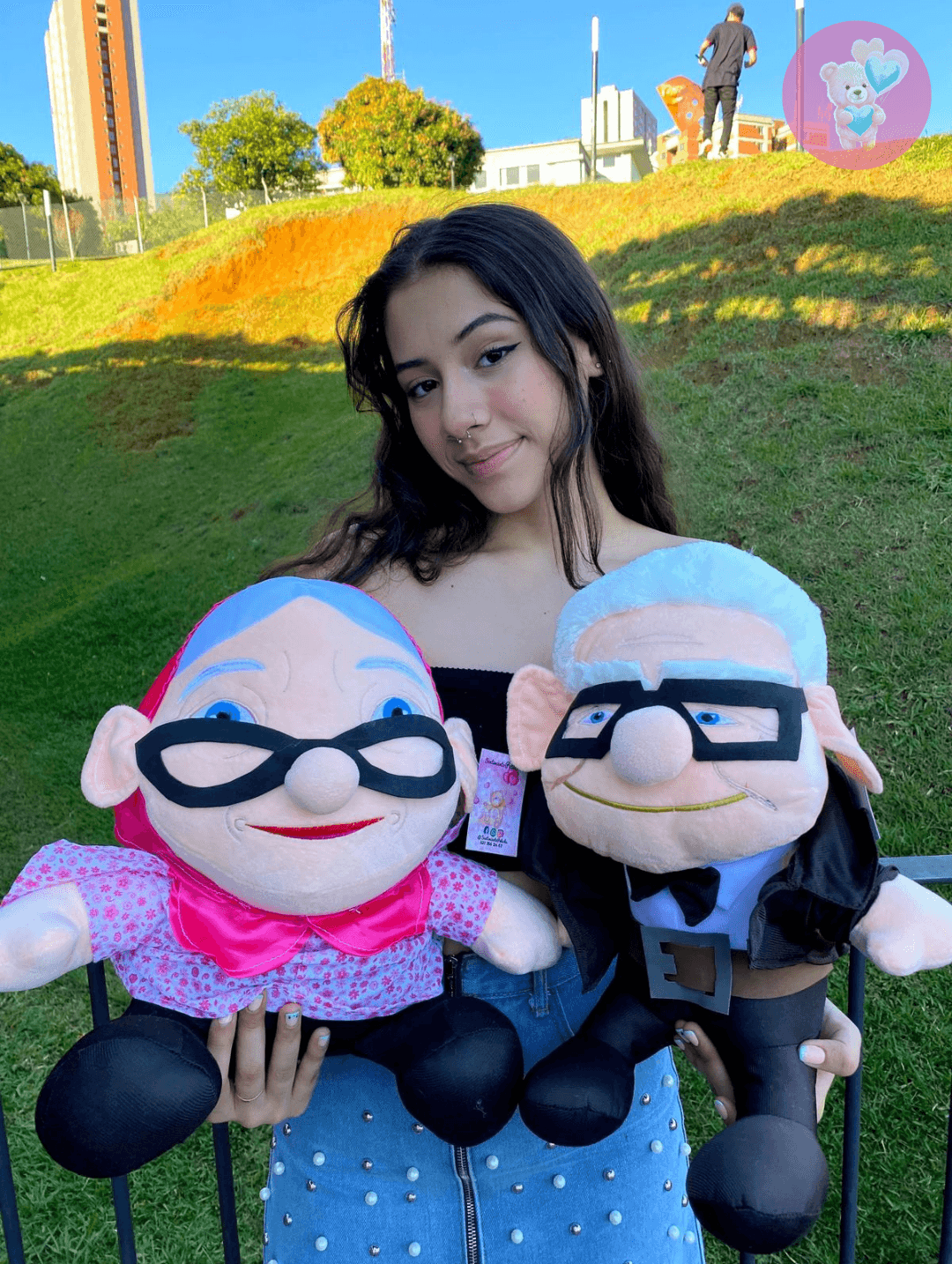 PELUCHES ABUELITOS DE UP 60 CM VIEJITOS