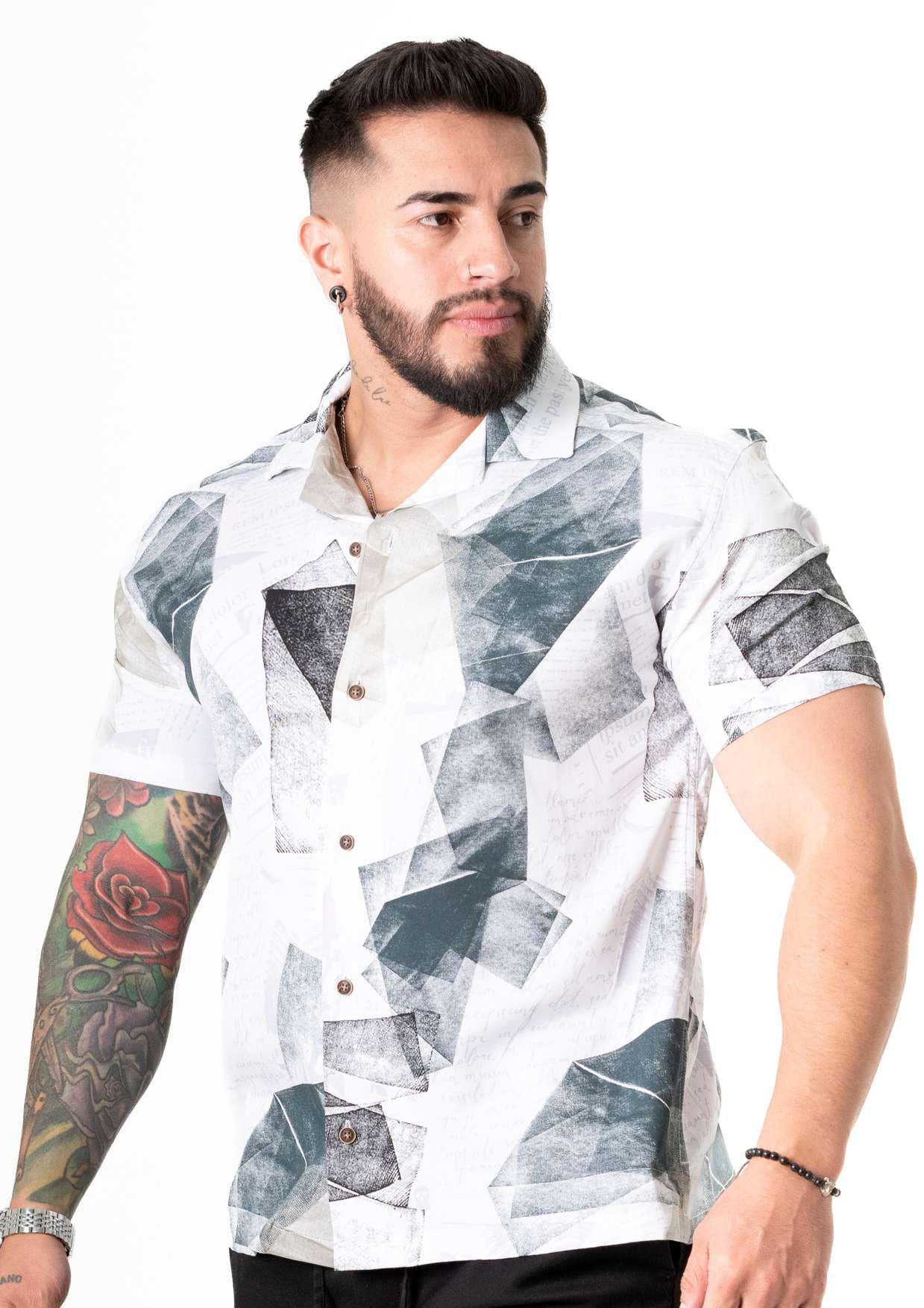 Camisa Box fit Estampado Multiverso