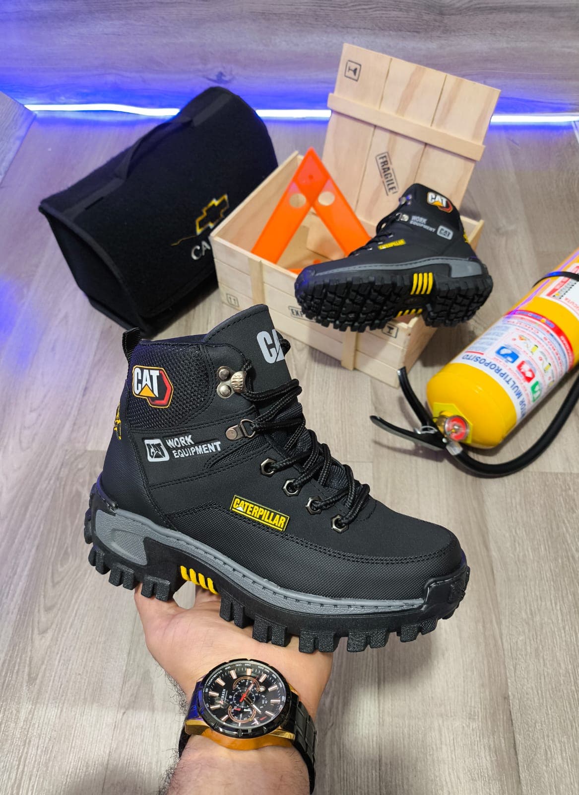 BOTA TITAN NEGRO