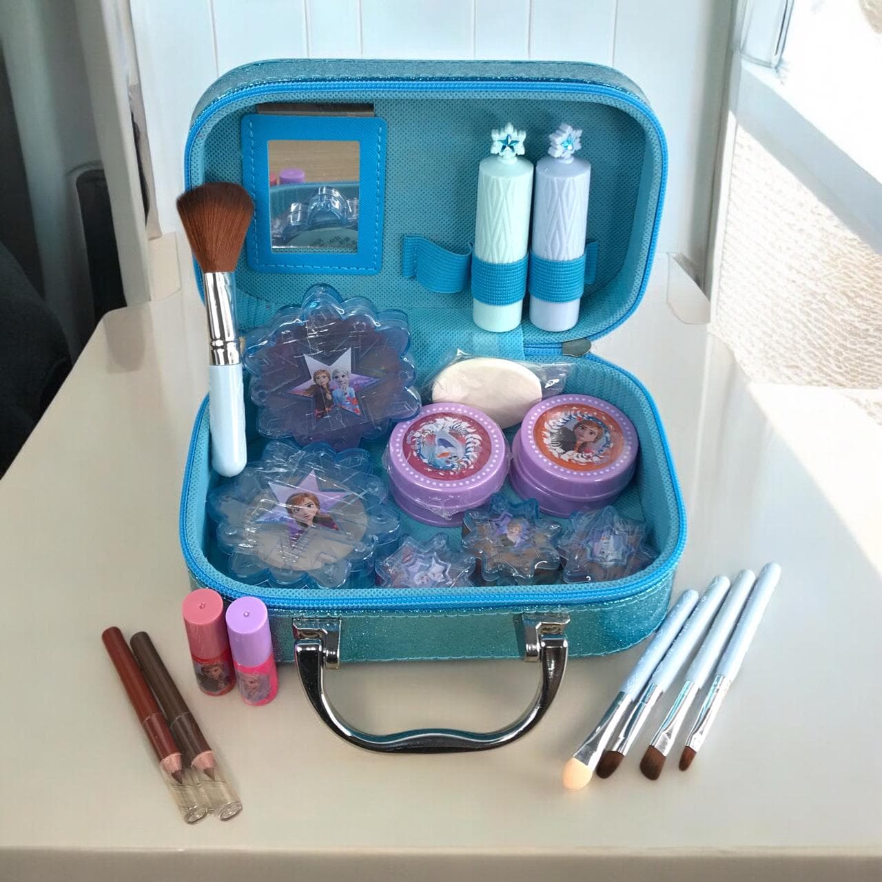 MALETA DE MAQUILLAJE FROZEN