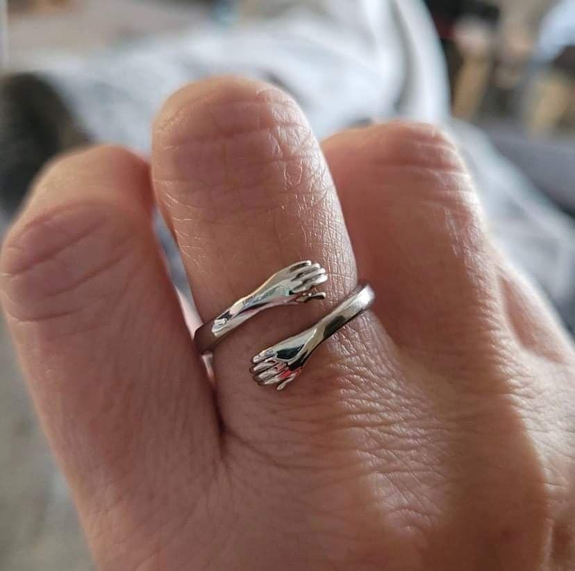 Anillo ajustable abrazo