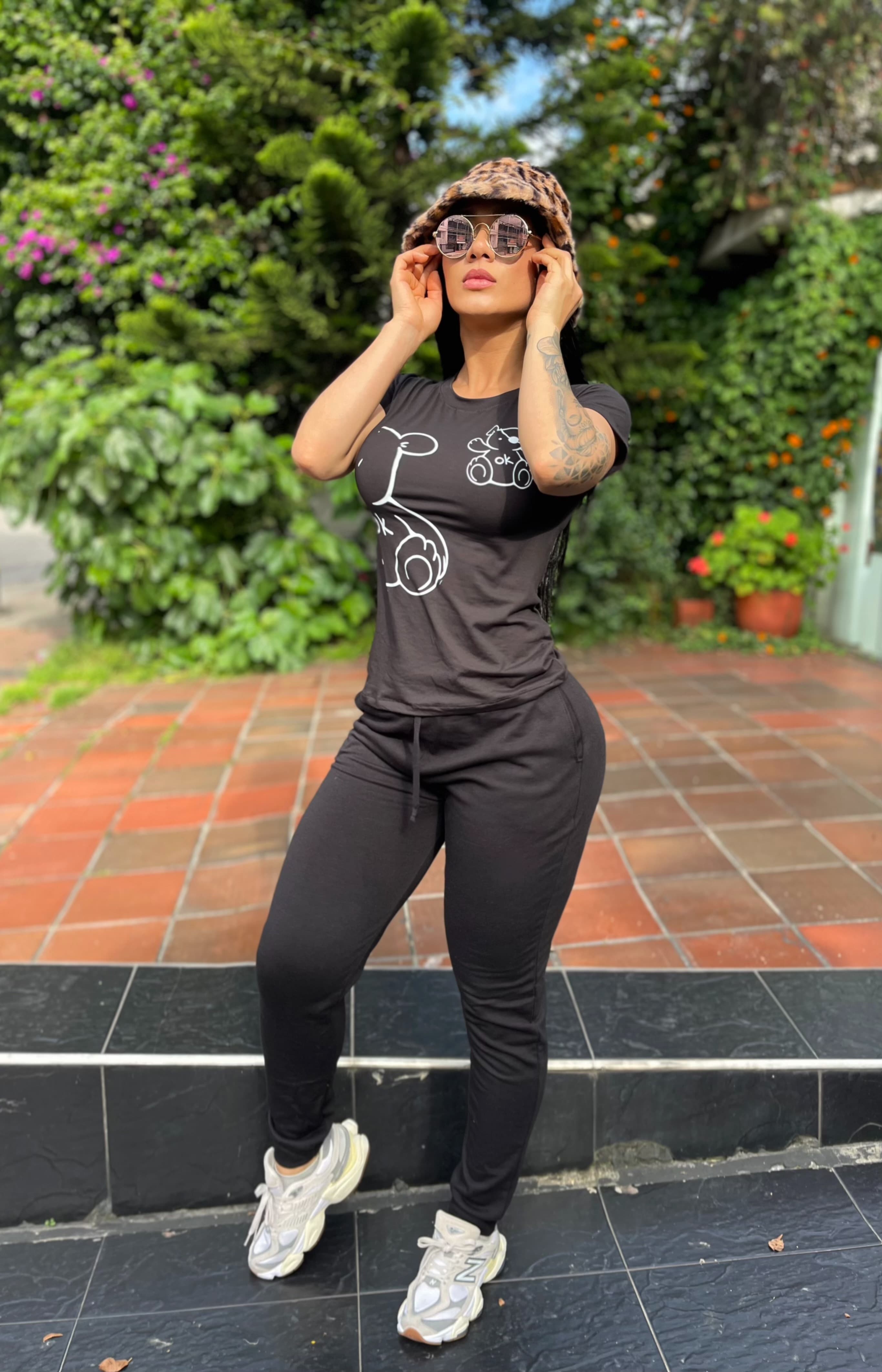 Ref 1 - jogger + camiseta