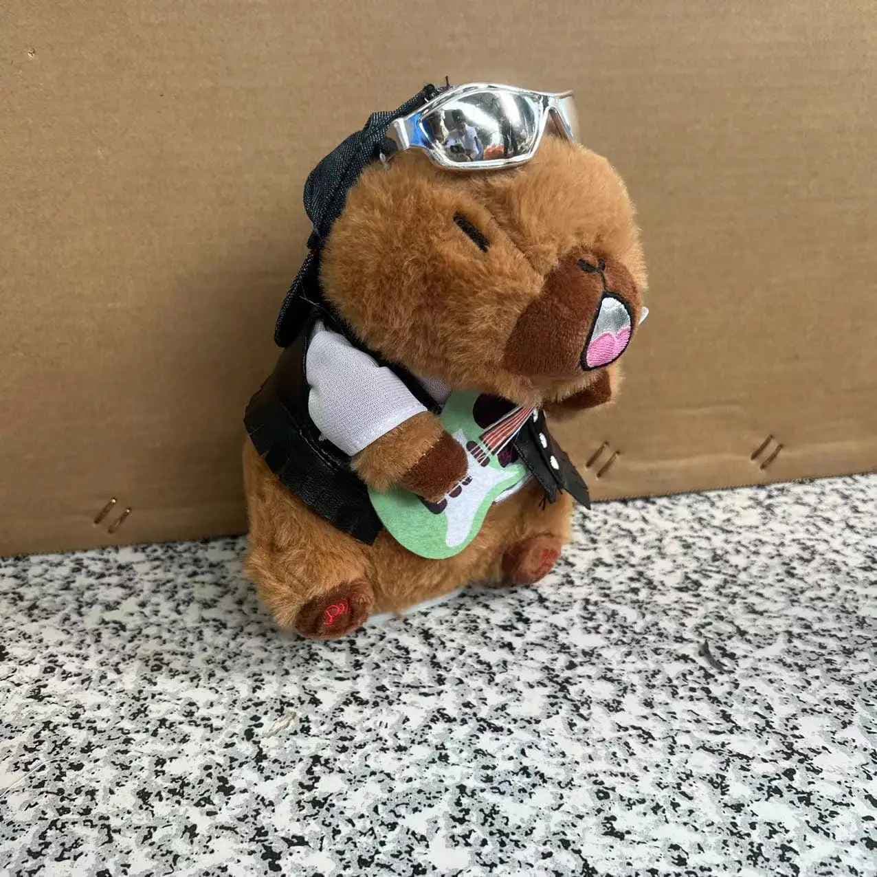 Muñeco 20cm con musica y grabacion