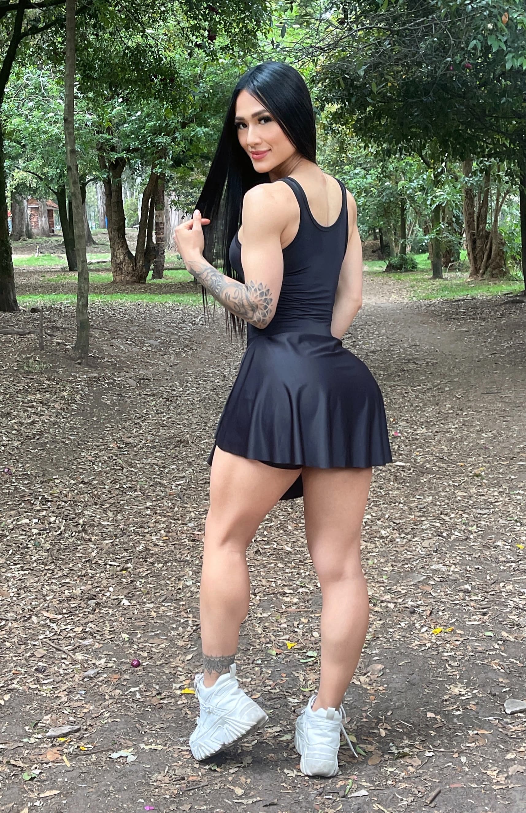 REF 41 - ENTERIZO FALDA SHORT