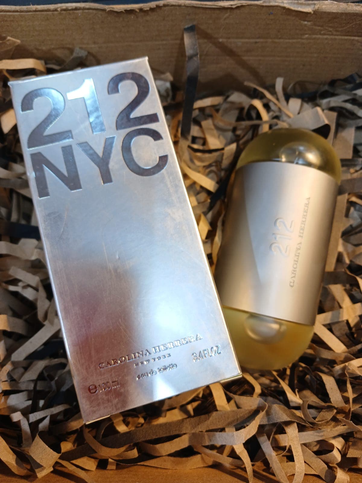 perfume 212 dama