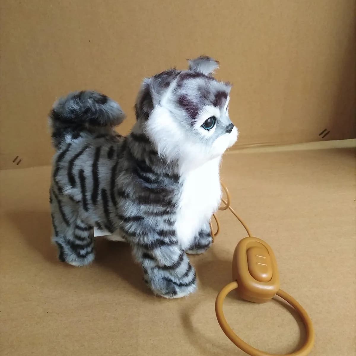Gato Juguete  movimento
