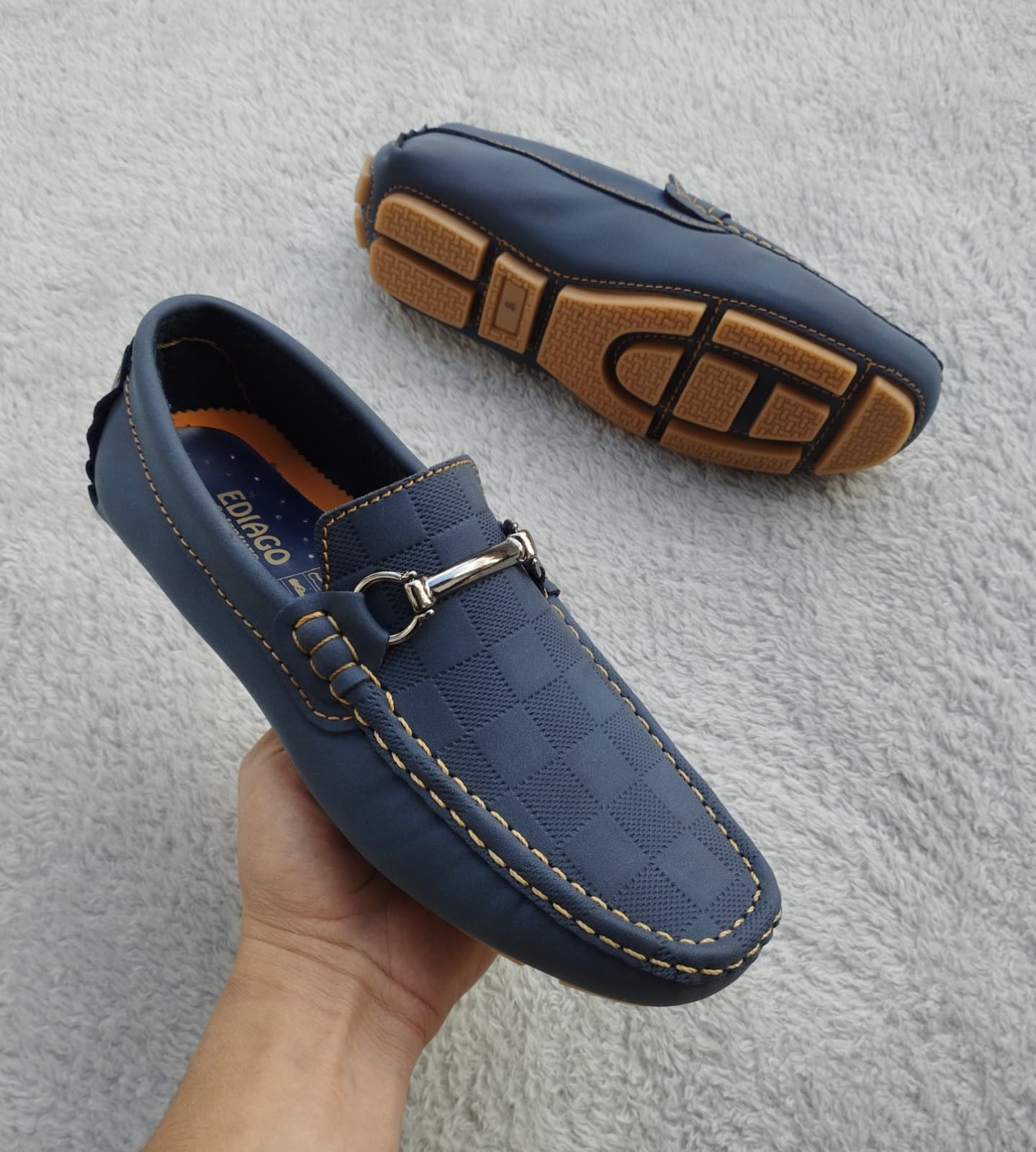 Mocasin Azul Hombre Costura Miel Herraje