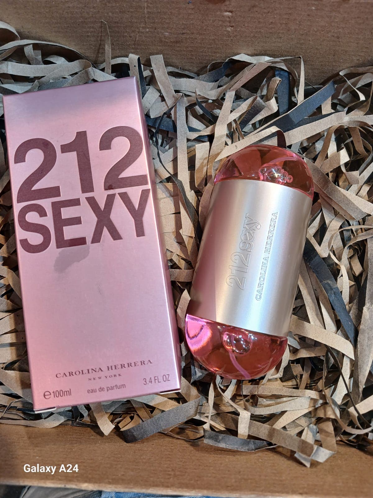 perfume 212 sexy dama