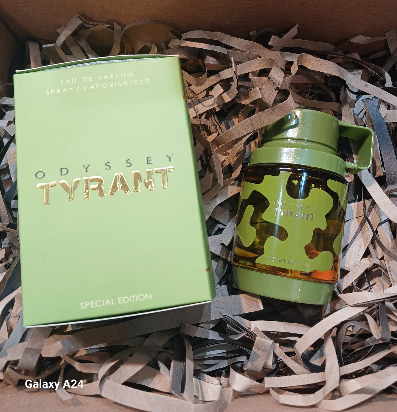PERFUME ODYSSEY TYRAN