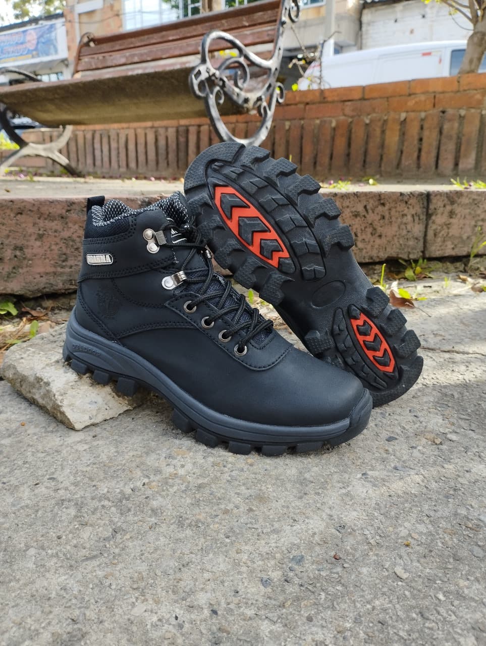 Bota tipo CAT 09 NEGRA