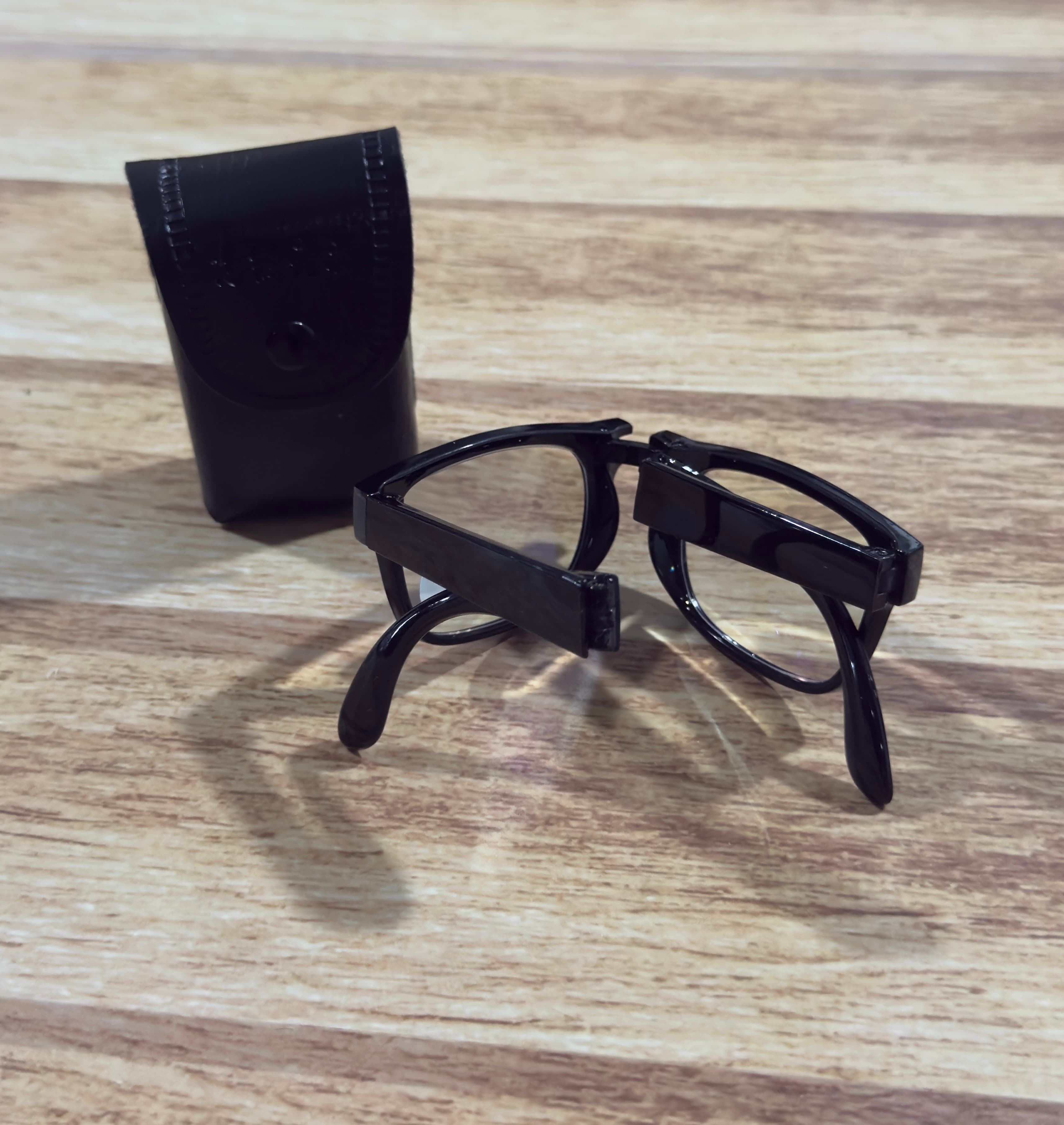 GAFAS PLEGABLES CON ESTUCHE Y PAÑO