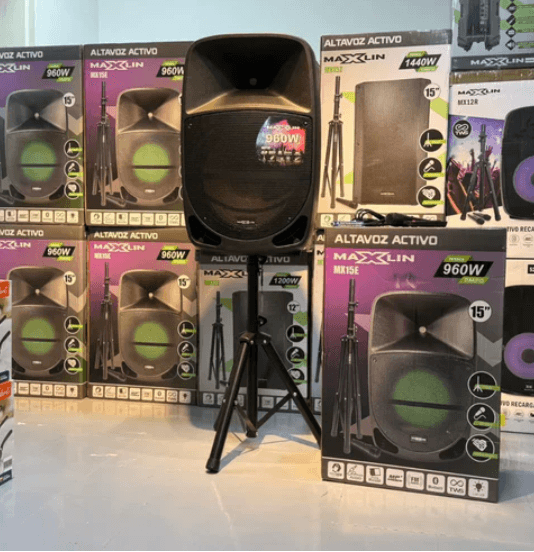 Cabina De Sonido Maxlin 15" 960w