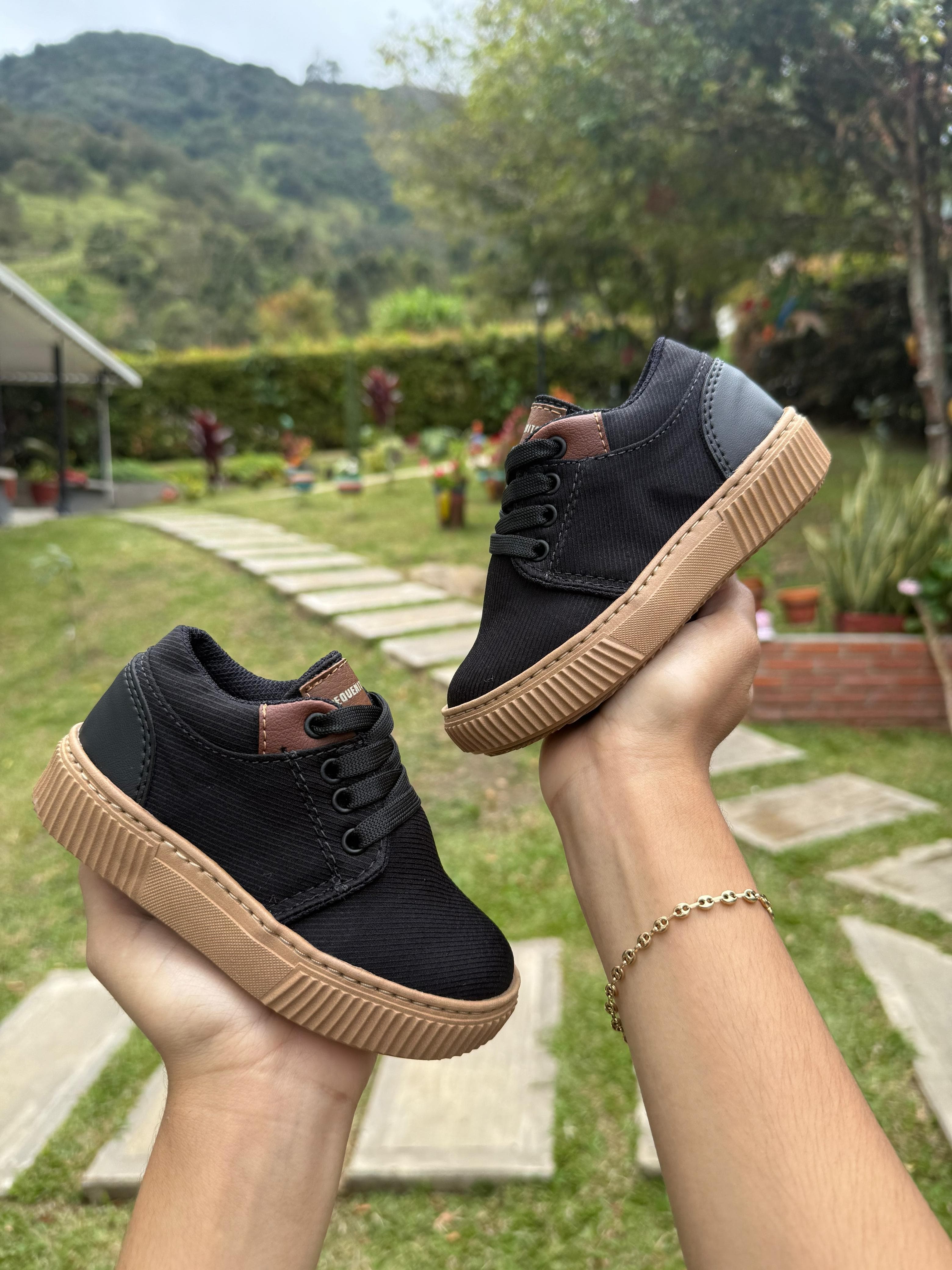 CASUAL 266