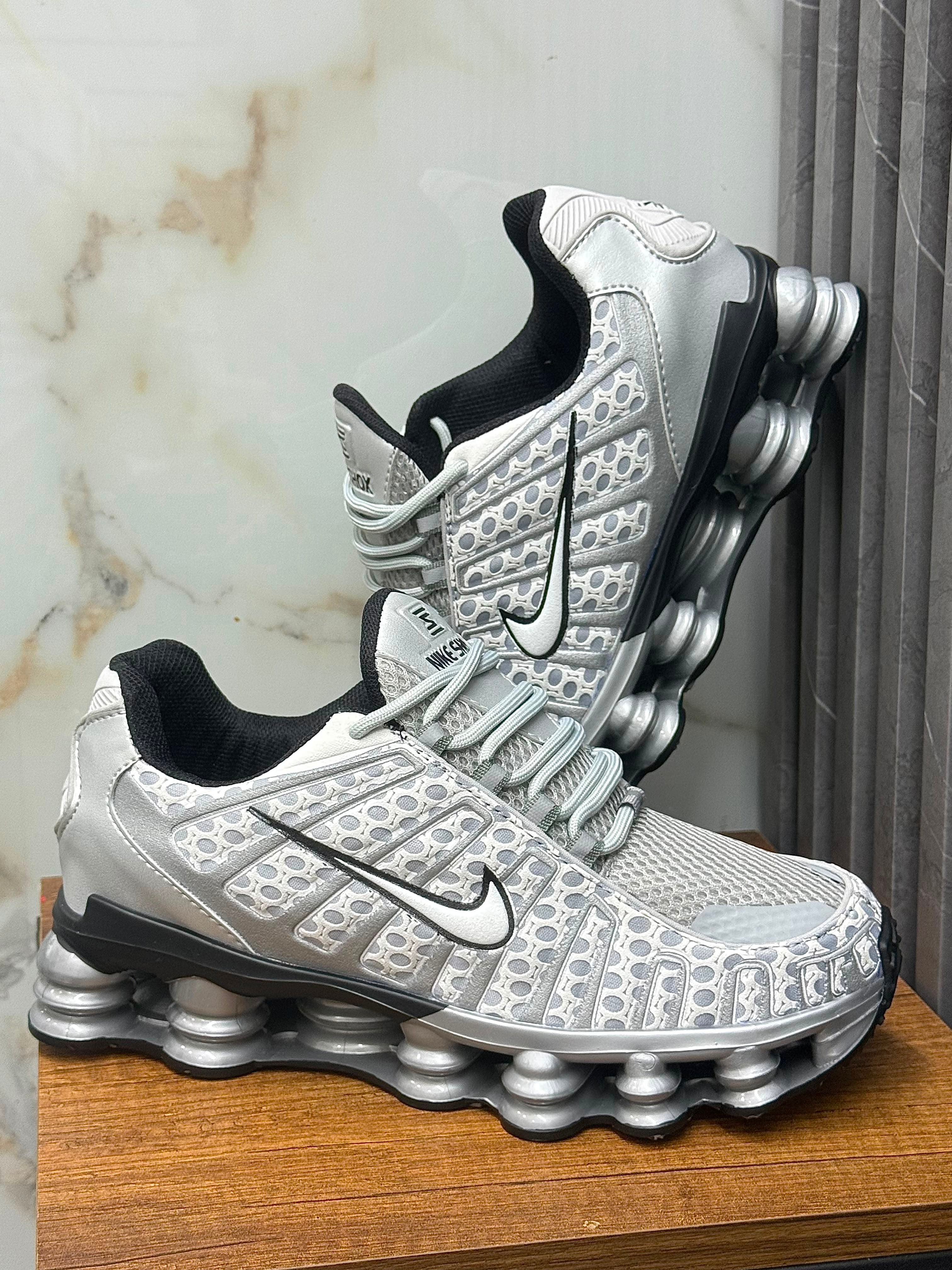 Tenis Deportivos Nike Shox Caballero