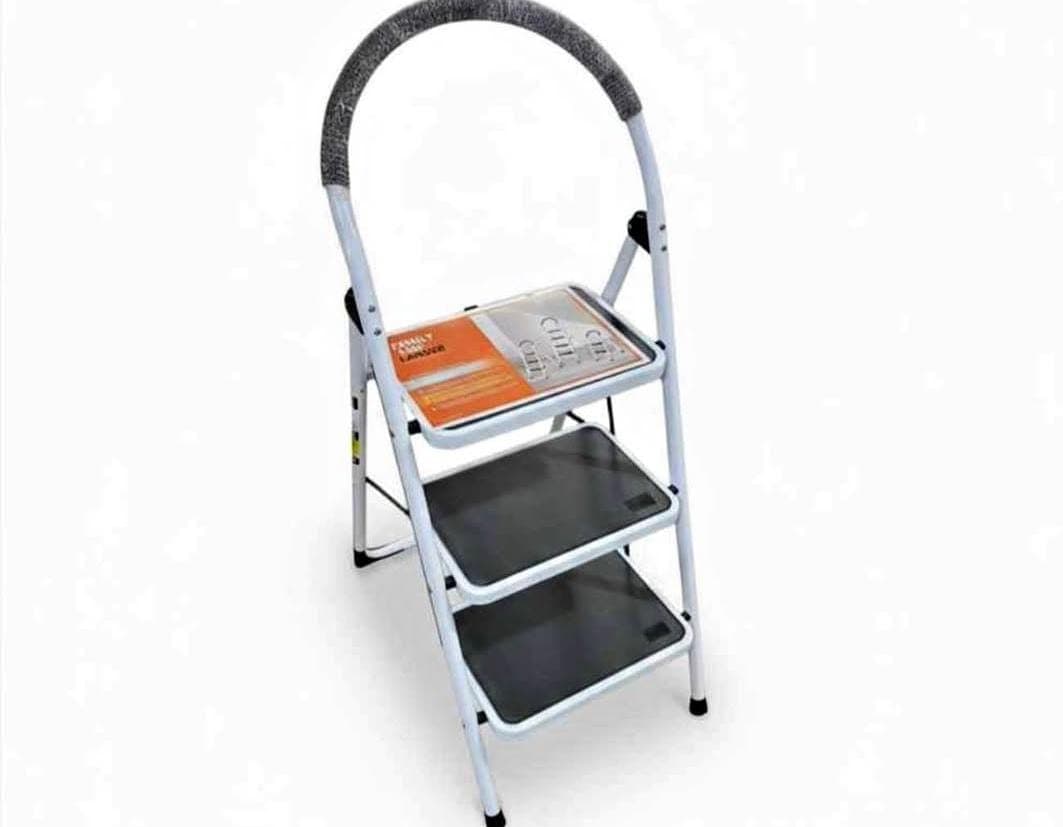 ESCALERA PLEGABLE 3 PASOS