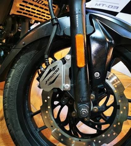 Protector caliper mordaza pulsar ns200