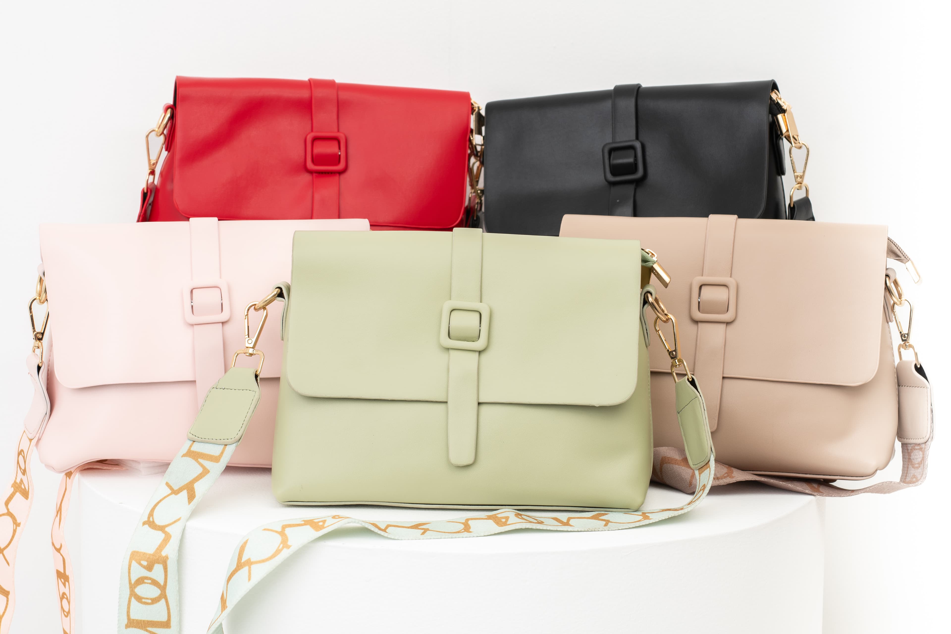 Cartera importada GLA2310