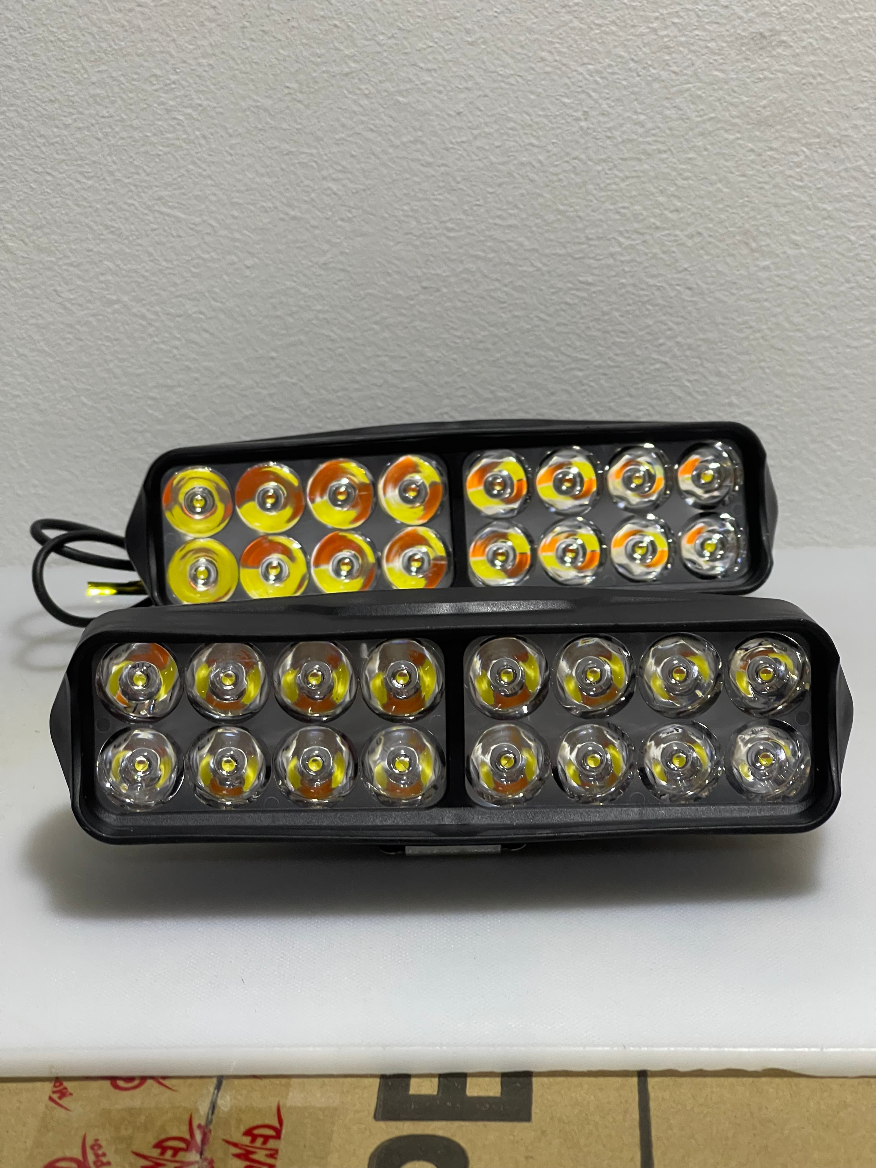 H100F PAR EXPLORADORAS 16 LED FLASH