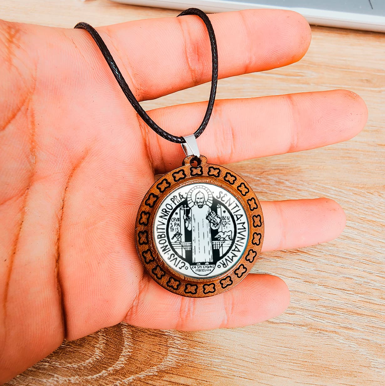Collar San Benito Proteccion Religion