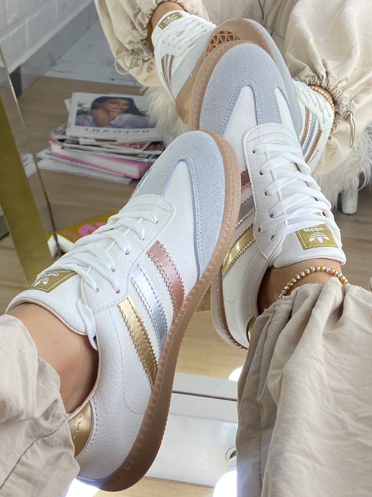 TENIS TRES OROS