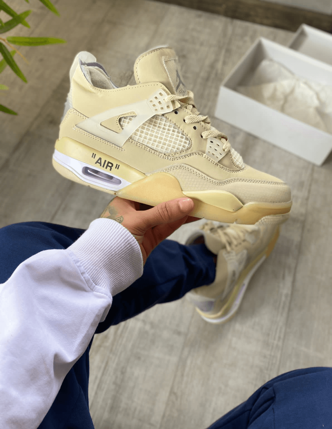 Jordan Retro 4 Crem DAMA Y CABALLERO
