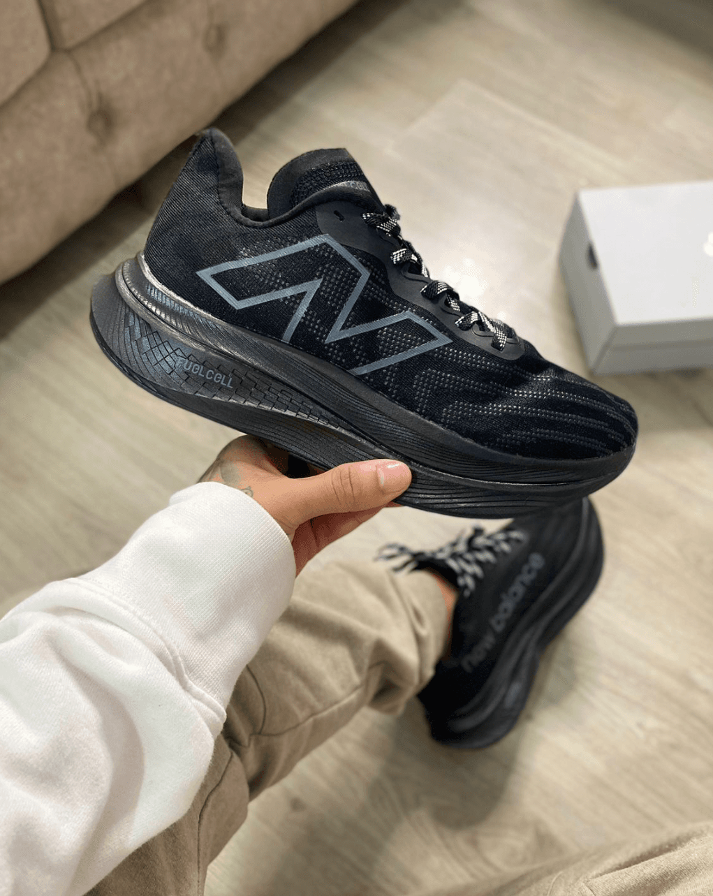 New Balance Fuel Cell DAMA Y CABALLERO