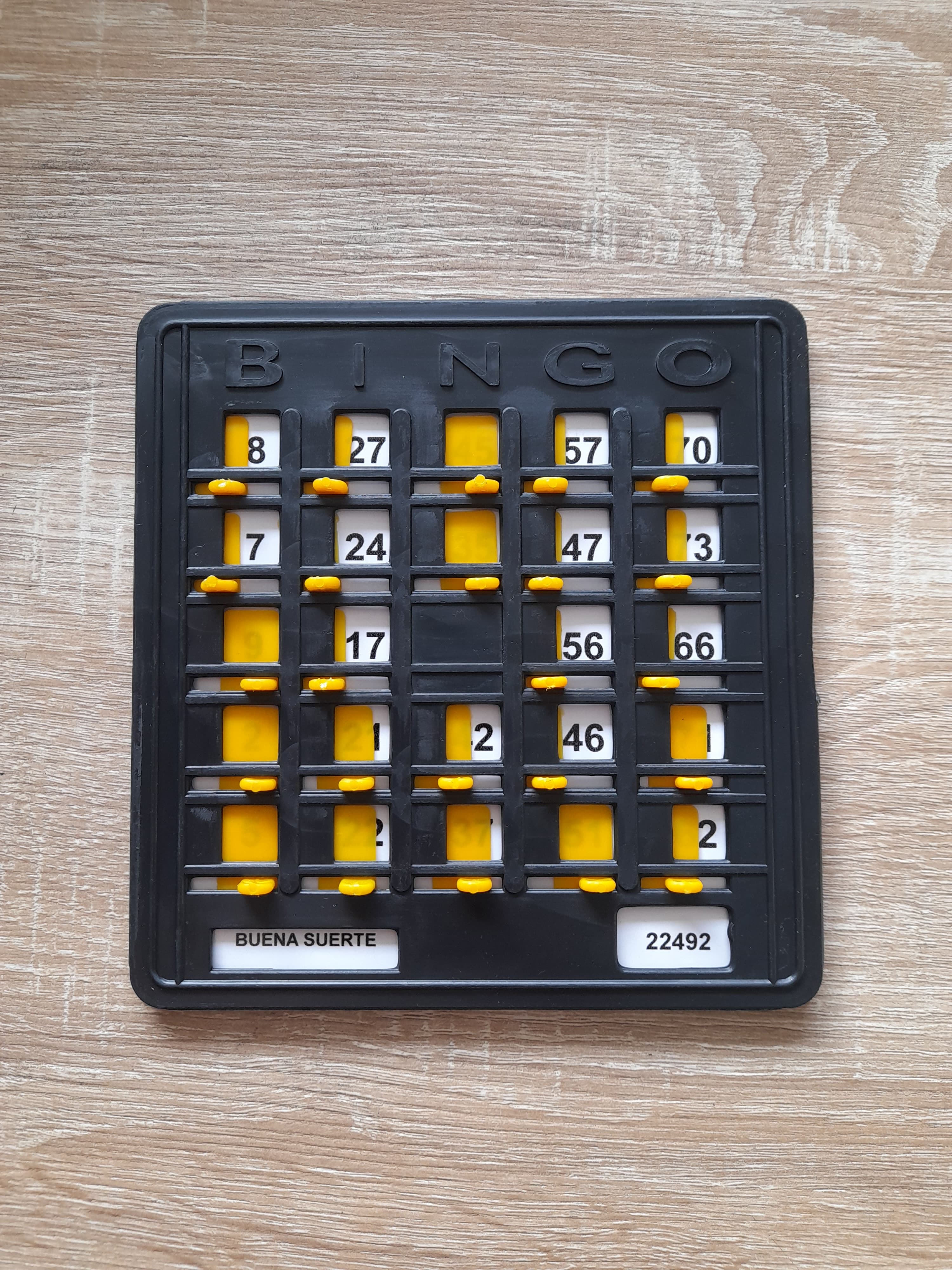 TABLAS PLASTICAS PARA BINGO X 1 UNIDAD