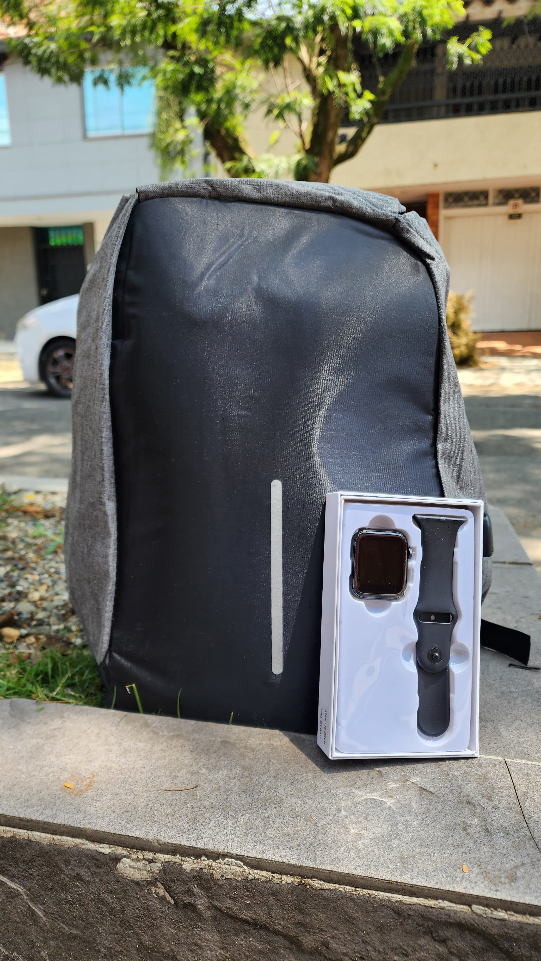 Combo smartwatch t500 + morral antirrobo